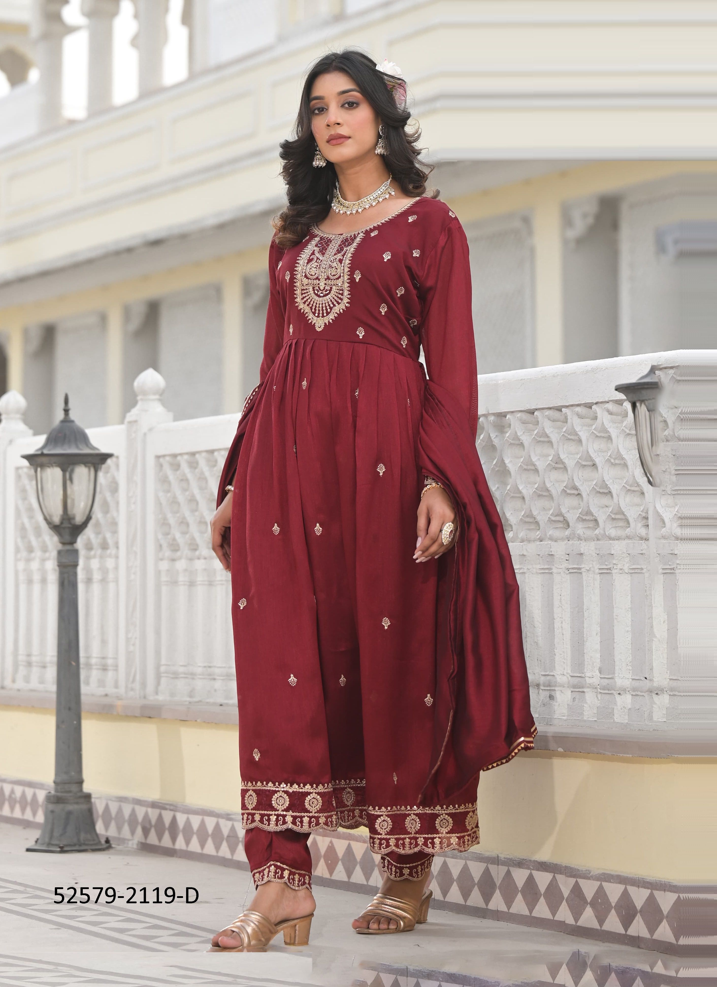 COLORS OF 2119 - CATALOG # 52579 (SET OF 4 SIZE-SETS [READYMADE SUITS])