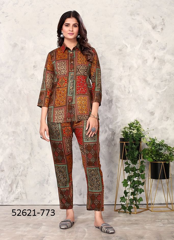 CO-ORD SET 1 - CATALOG # 52621 (SET OF 2 TOPS WITH BOTTOM)