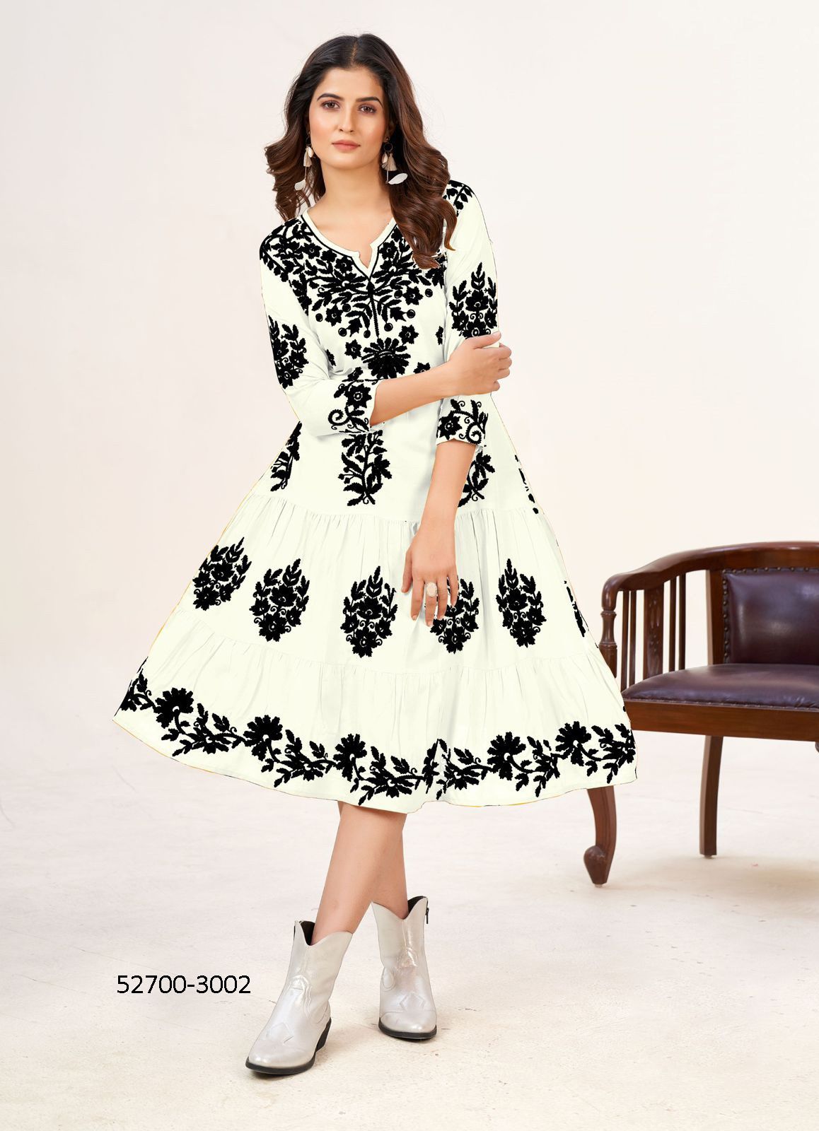 KIARA BLACK - CATALOG # 52700 (SET OF 4 READYMADE KURTIS)