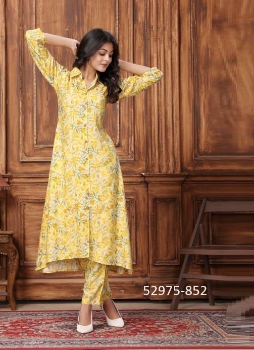 WOW 2 - CATALOG # 52975 (SET OF 5 TOPS WITH BOTTOM)