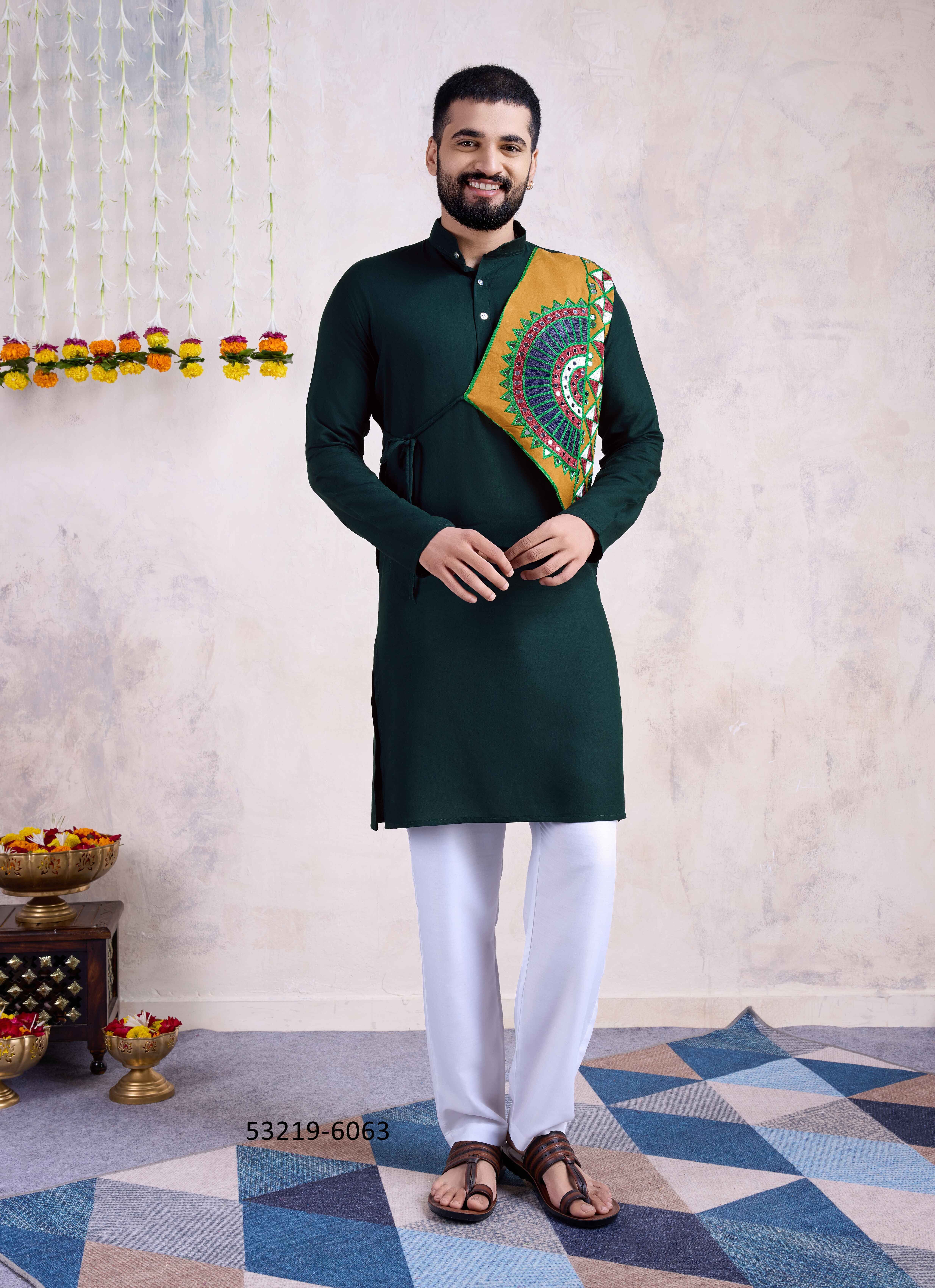VASTRA 6 - CATALOG # 53219 (SET OF 4 MEN'S WEAR)