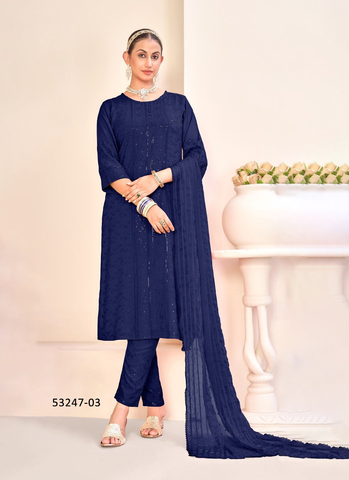 STAR LADY - CATALOG # 53247 (SET OF 4 SIZE-SETS [READYMADE SUITS])