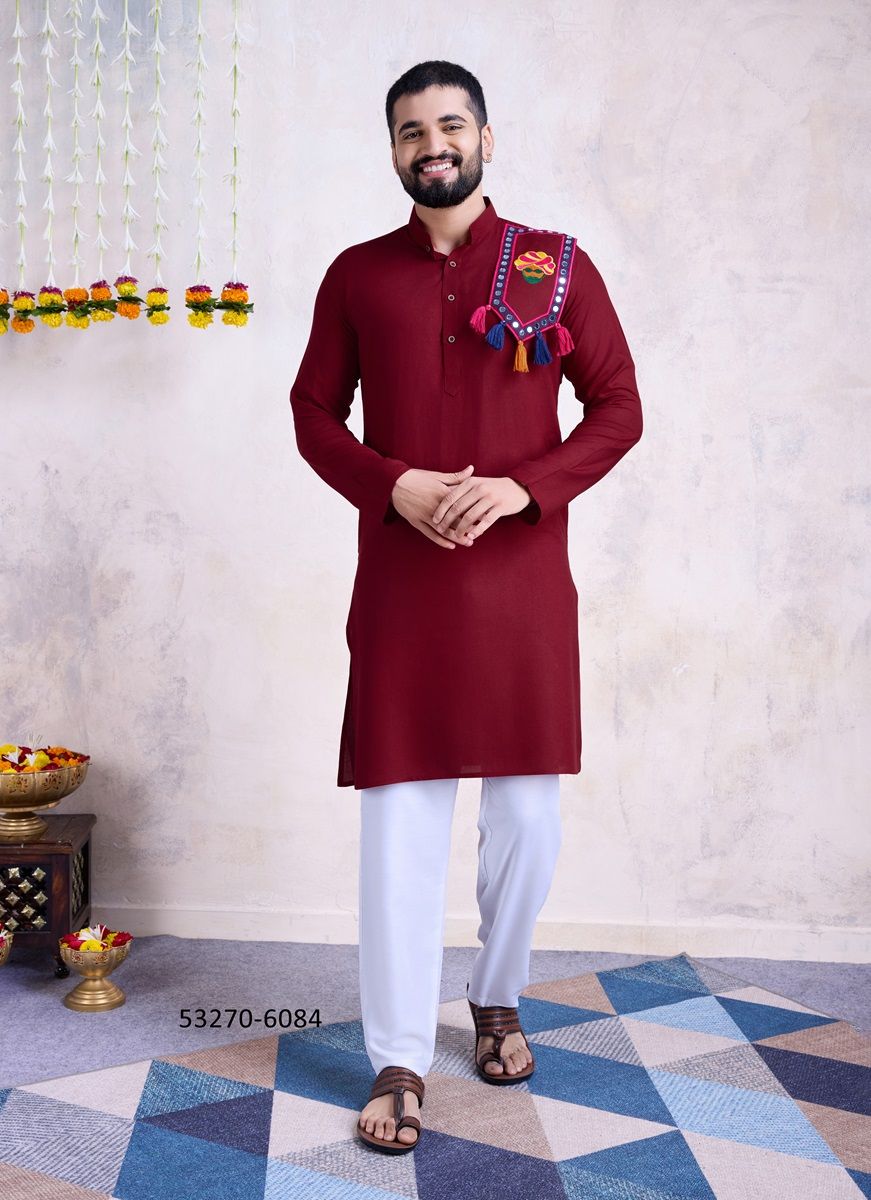 VASTRA 8 - CATALOG # 53270 (SET OF 6 MEN'S WEAR)