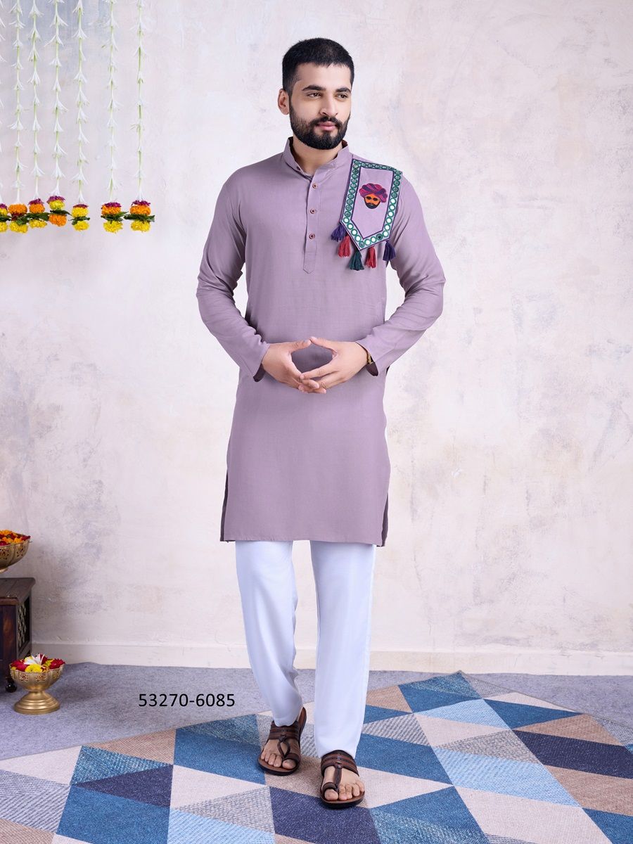 VASTRA 8 - CATALOG # 53270 (SET OF 6 MEN'S WEAR)
