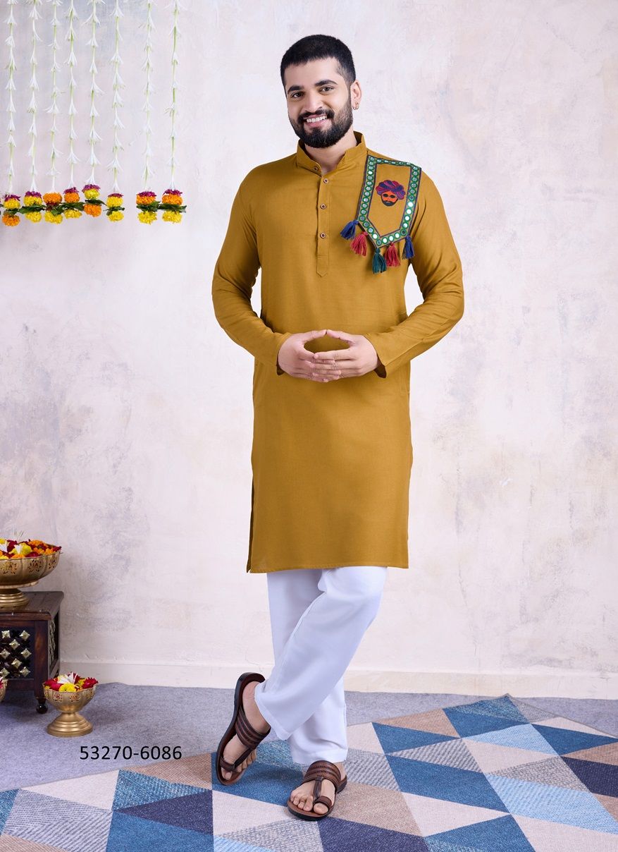 VASTRA 8 - CATALOG # 53270 (SET OF 6 MEN'S WEAR)