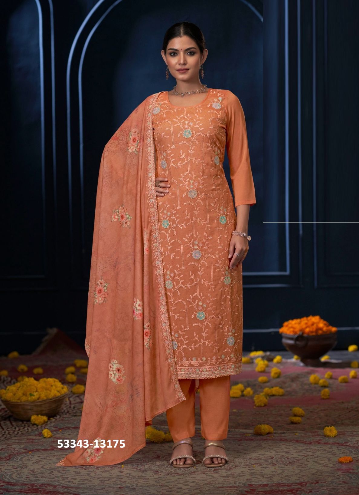 CRUNCH - CATALOG # 53343 (SET OF 6 SEMI-STITCHED SUITS)