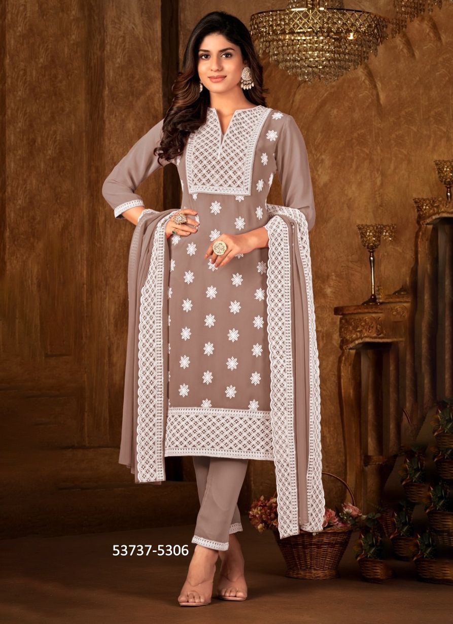 REAL STAR - CATALOG # 53737 (SET OF 4 SIZE-SETS [READYMADE SUITS])