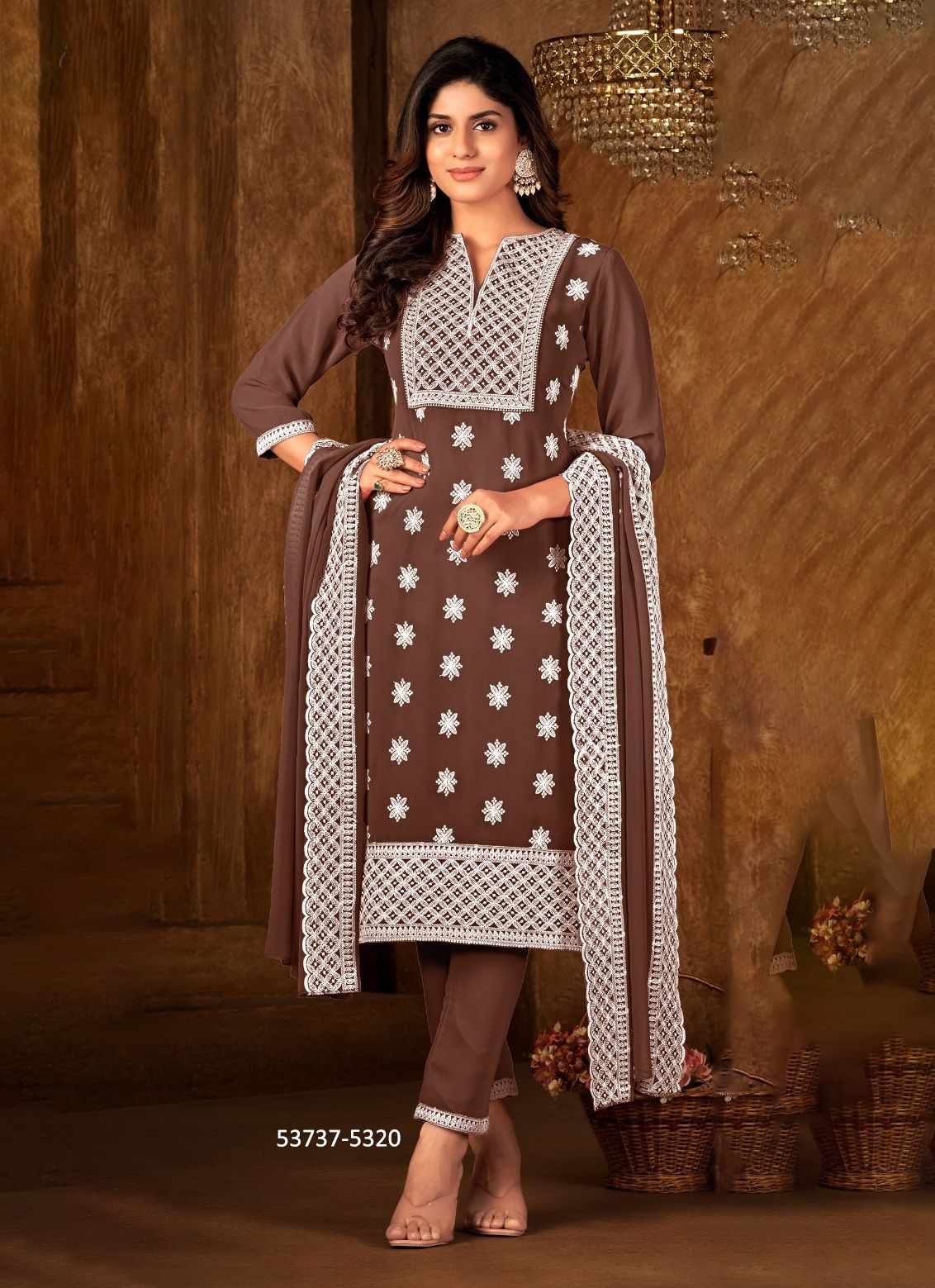 REAL STAR - CATALOG # 53737 (SET OF 4 SIZE-SETS [READYMADE SUITS])