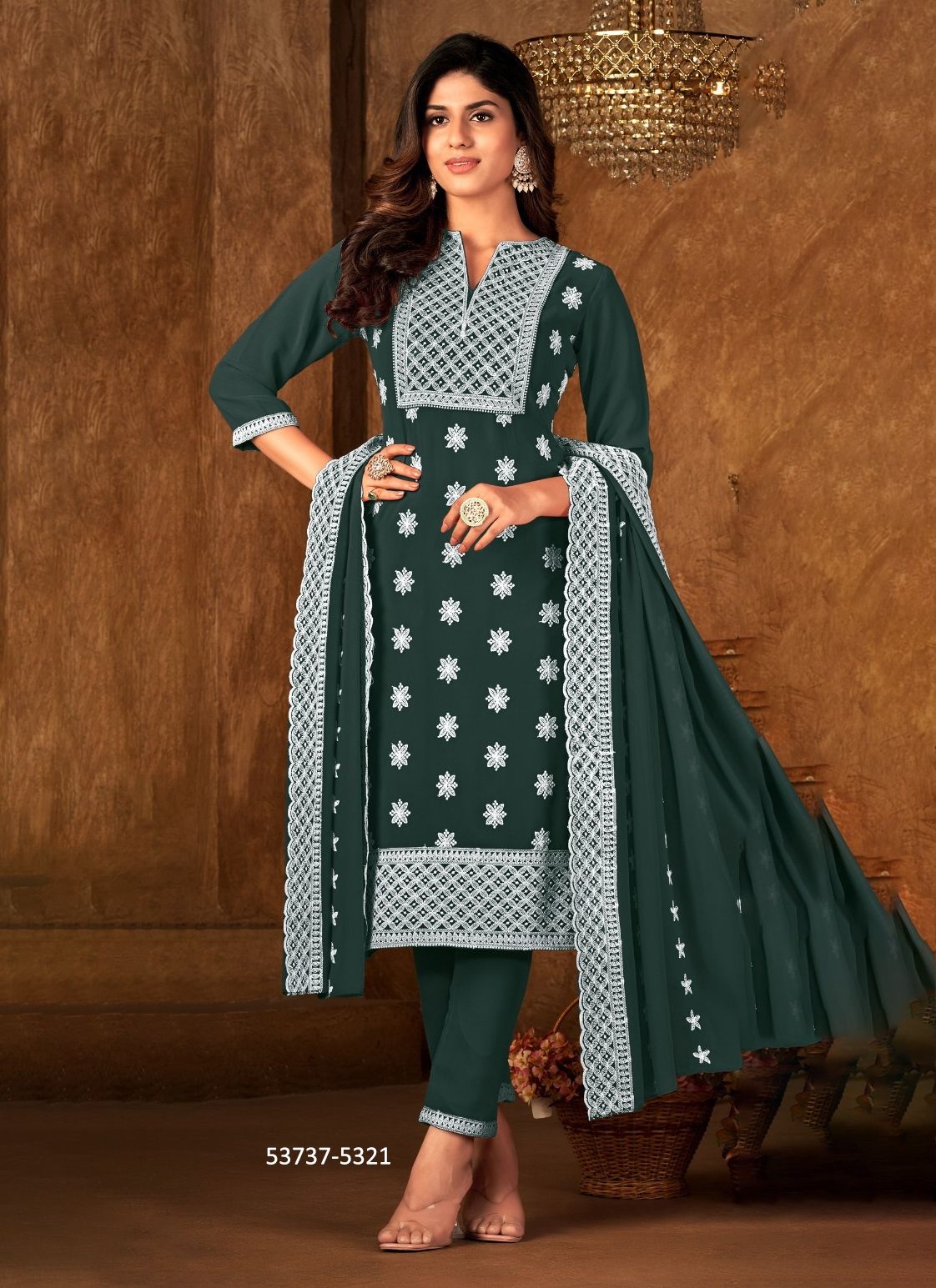 REAL STAR - CATALOG # 53737 (SET OF 4 SIZE-SETS [READYMADE SUITS])