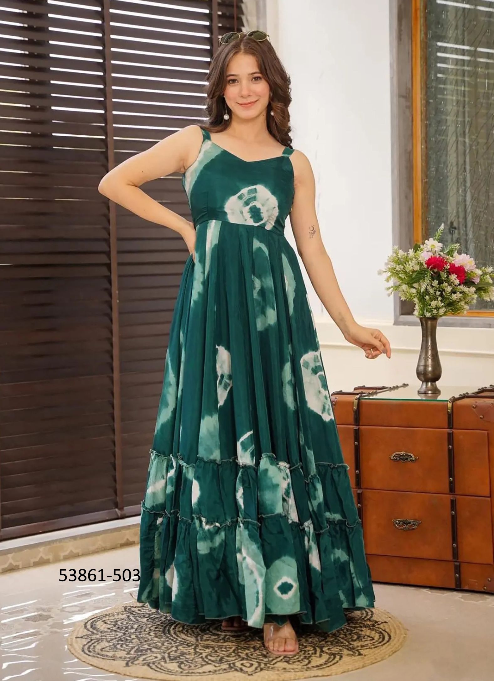 CLORA 5 - CATALOG # 53861 (SET OF 7 READYMADE GOWNS) CLORA 5 - CATALOG # 53861 (SET OF 7 READYMADE GOWNS)