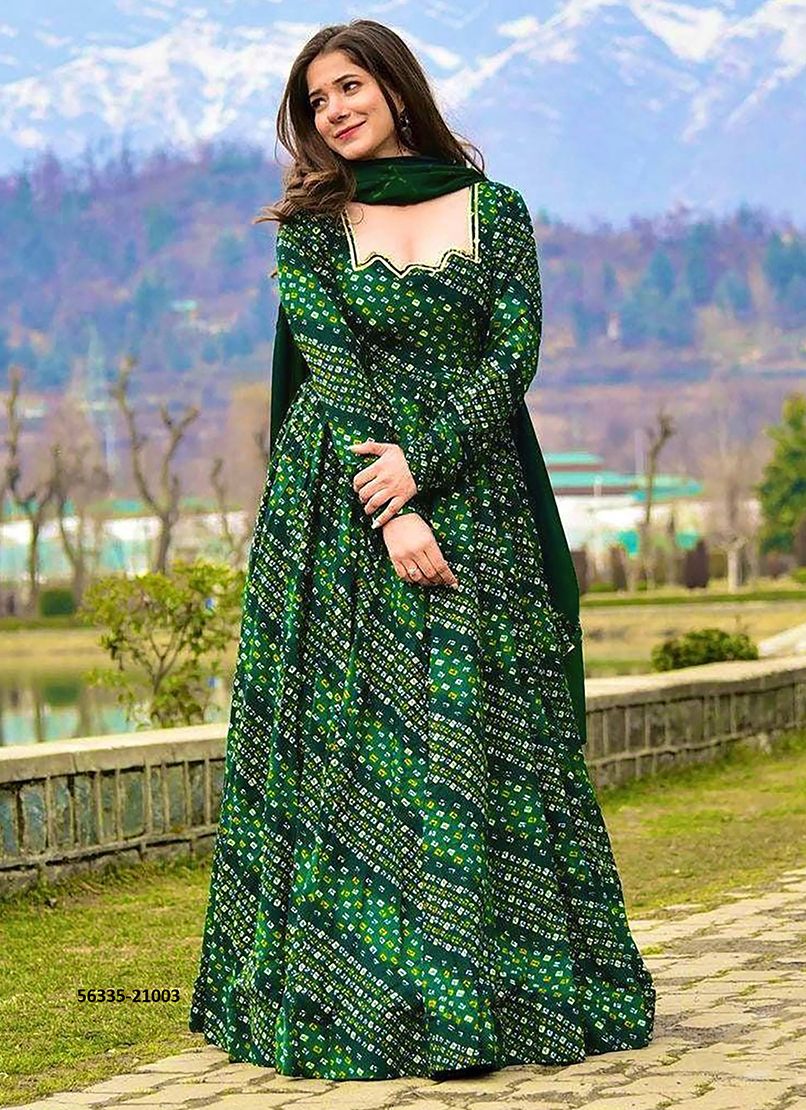 LUCAYA 21 - CATALOG # 56335 (SET OF 7 READYMADE GOWNS) LUCAYA 21 - CATALOG # 56335 (SET OF 7 READYMADE GOWNS)