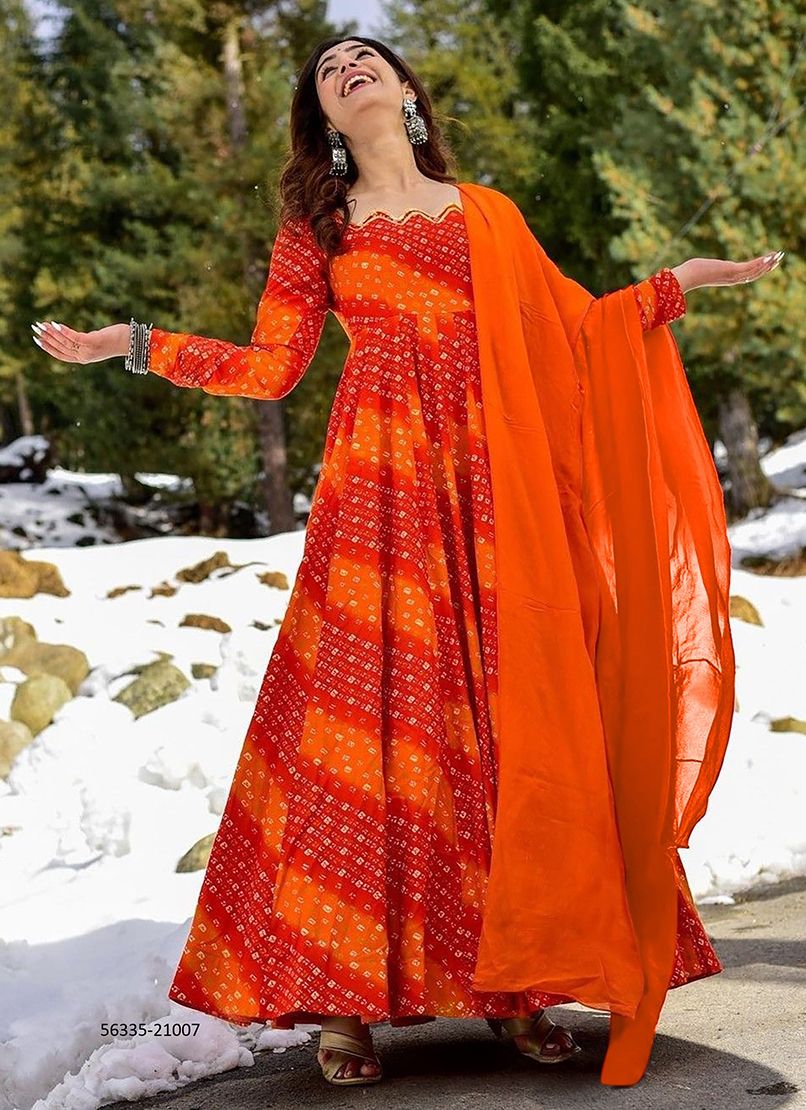 LUCAYA 21 - CATALOG # 56335 (SET OF 7 READYMADE GOWNS) LUCAYA 21 - CATALOG # 56335 (SET OF 7 READYMADE GOWNS)