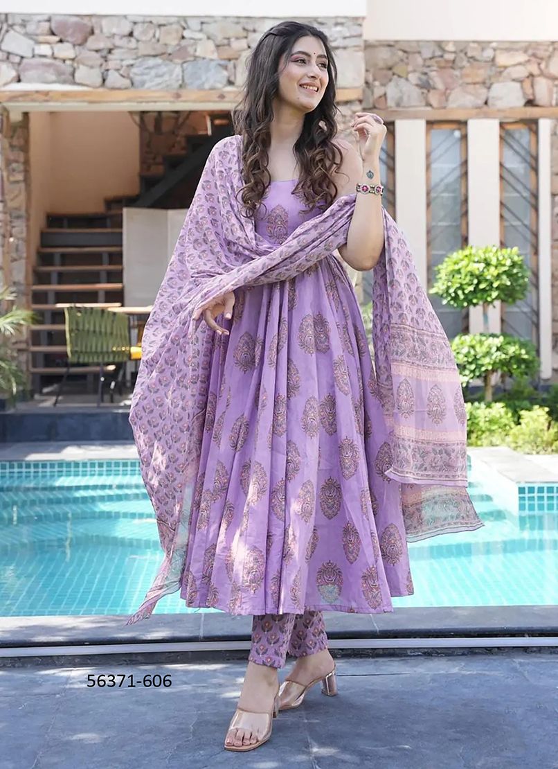 CLORA 6 - CATALOG # 56371 (SET OF 8 READYMADE SUITS)
