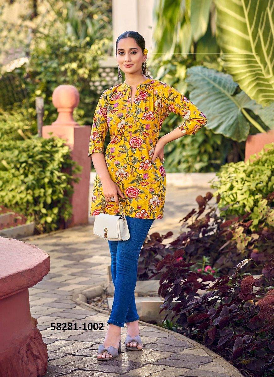 COTTON SHORTIES 8 - Catalog # 58281 (Set of 8 Readymade Women's Kurtis / Tops) by Brand TIPS & TOPS