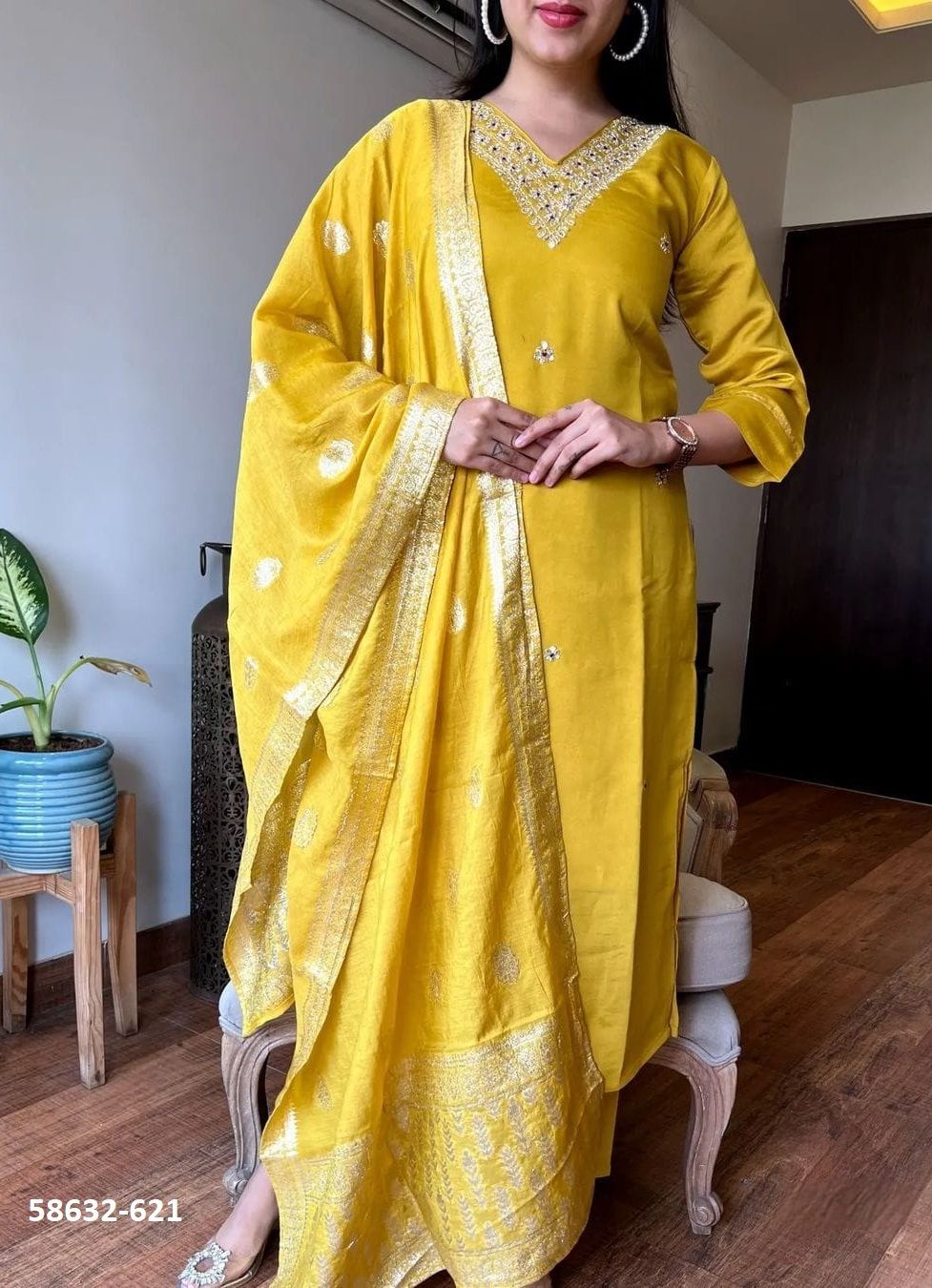 JACQUARD SERIES 618-621 - Catalog # 58632 (Set of 4 Readymade Salwar Suits) by Brand DESI MUSE