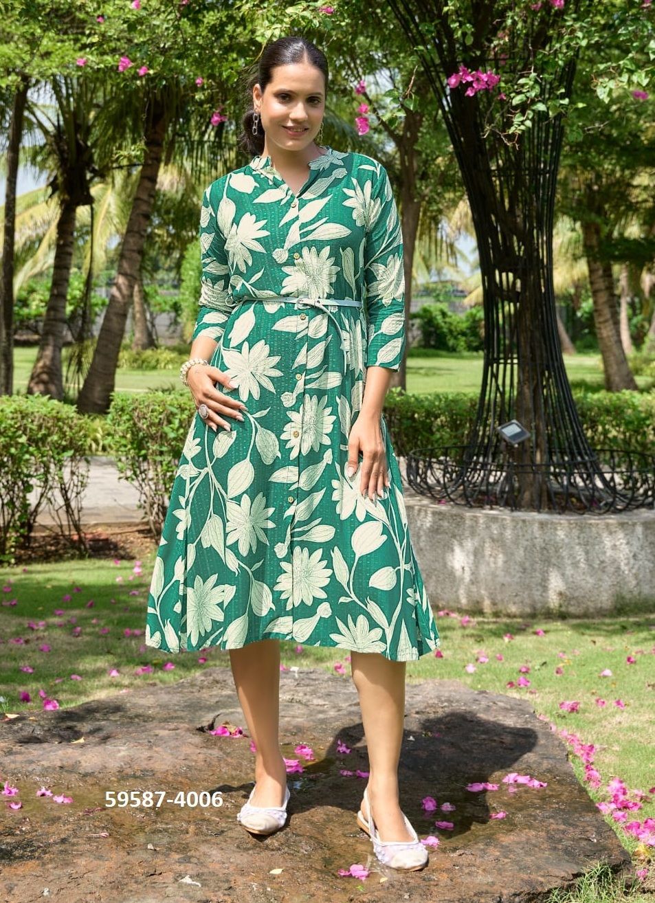 MIMI 4 - Catalog # 59587 (Set of 6 Readymade Women's Kurtis / Tops) by Brand TIPS & TOPS