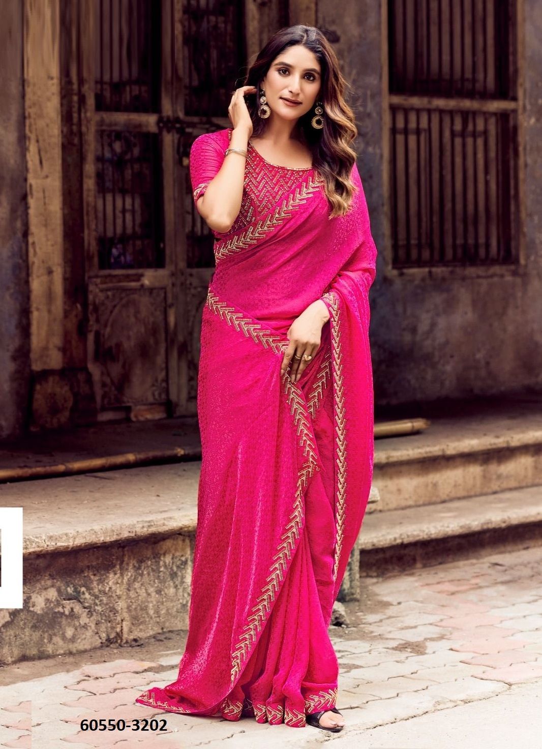 SIGNATURE 32 - Catalog # 60550 (Set of 6 Sarees) MADE IN INDIA BY KASHVI CREATIONS SIGNATURE 32 - Catalog # 60550 (Set of 6 Sarees) MADE IN INDIA BY KASHVI CREATIONS
