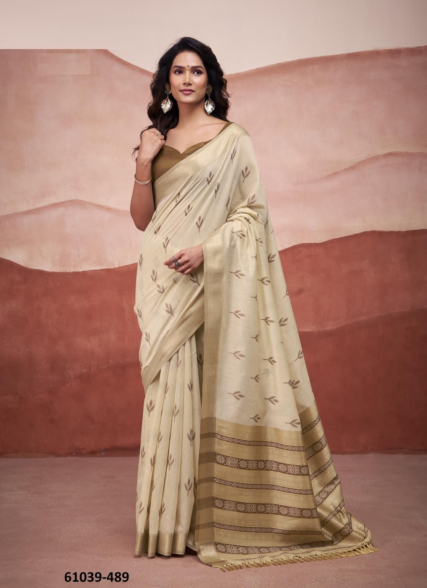 MANGO DOLI - Catalog # 61039 (Set of 6 Sarees) MADE IN INDIA BY DESI MUSE MANGO DOLI - Catalog # 61039 (Set of 6 Sarees) MADE IN INDIA BY DESI MUSE