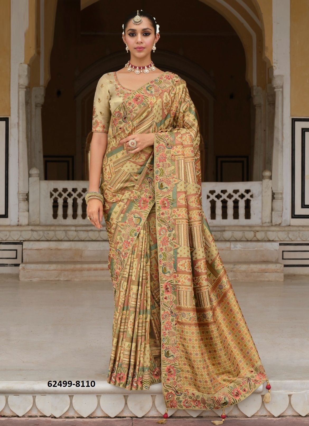 ANAARA 8100 - Catalog # 62499 (Set of 12 Sarees) by Tathastu ANAARA 8100 - Catalog # 62499 (Set of 12 Sarees) by Tathastu