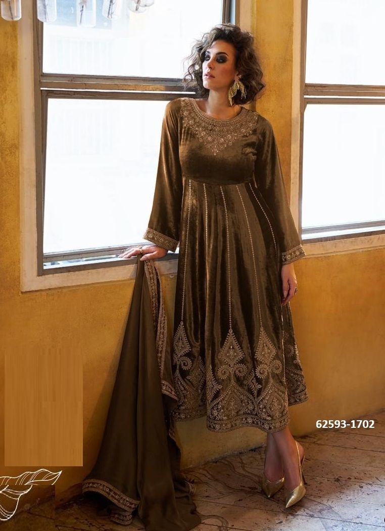 GREY & GOLD - Catalog # 62593 (Set of 6 Semi-Stitched / Un-Stitched Suits) by Aiqa
