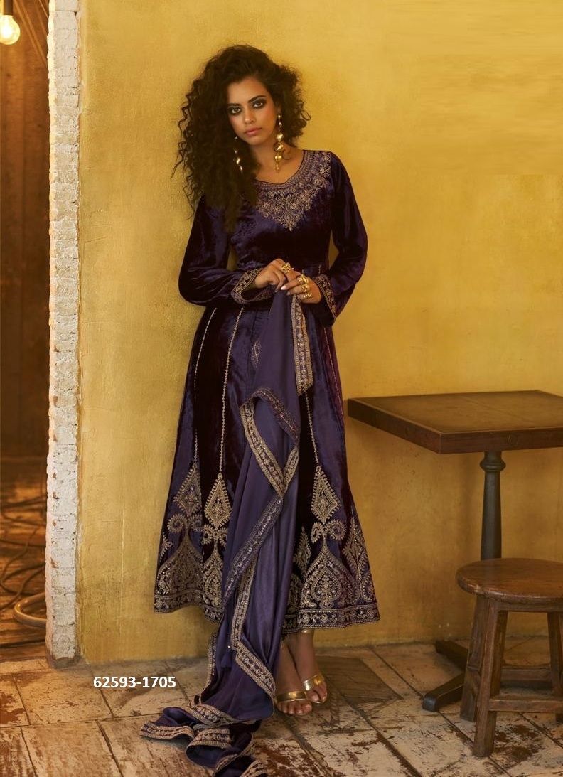 GREY & GOLD - Catalog # 62593 (Set of 6 Semi-Stitched / Un-Stitched Suits) by Aiqa