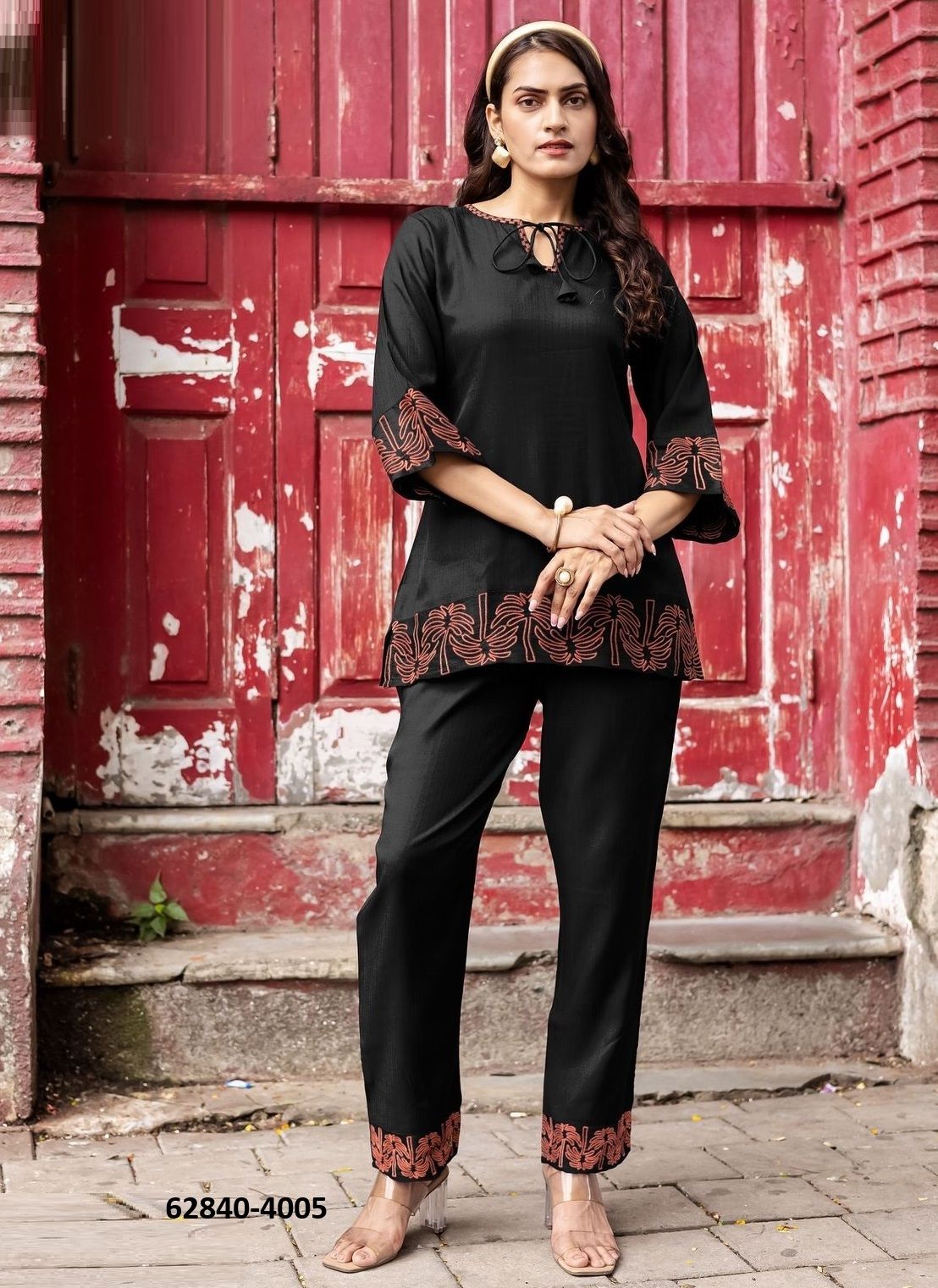 CLASSIC - Catalog # 62840 (Set of 5 Tops With Bottoms) by Mittoo CLASSIC - Catalog # 62840 (Set of 5 Tops With Bottoms) by Mittoo