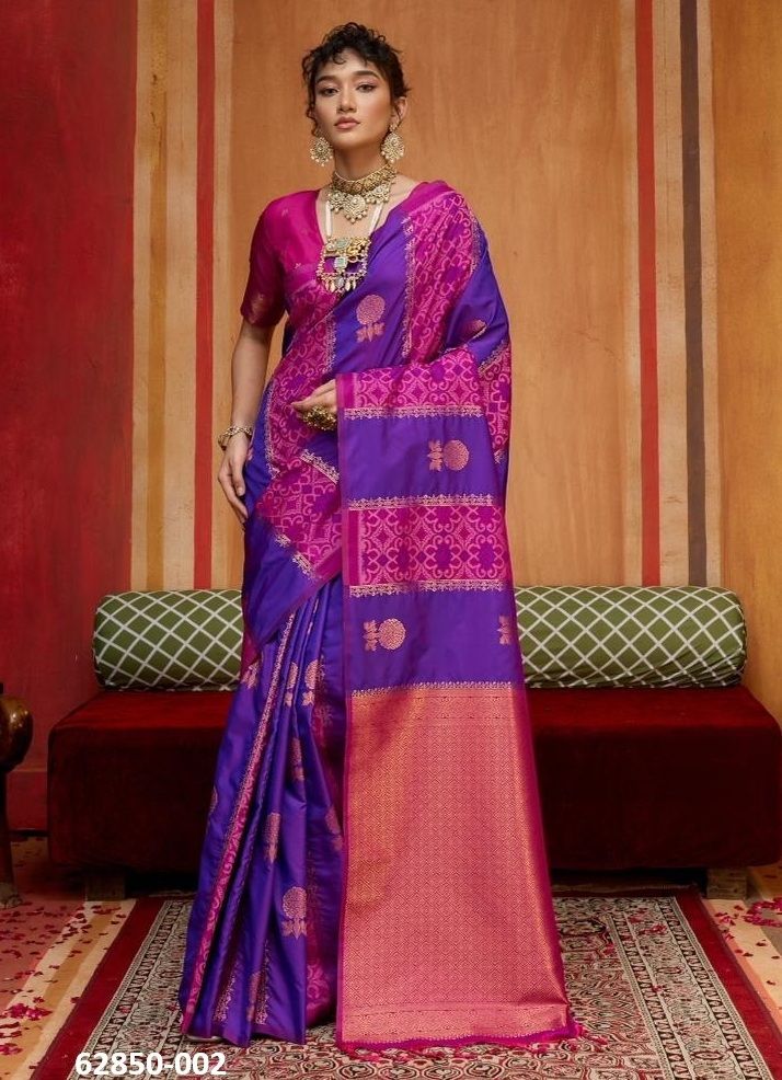 KIRTAN PATOLA - Catalog # 62850 (Set of 6 Sarees) by Rajtex Fabrics KIRTAN PATOLA - Catalog # 62850 (Set of 6 Sarees) by Rajtex Fabrics