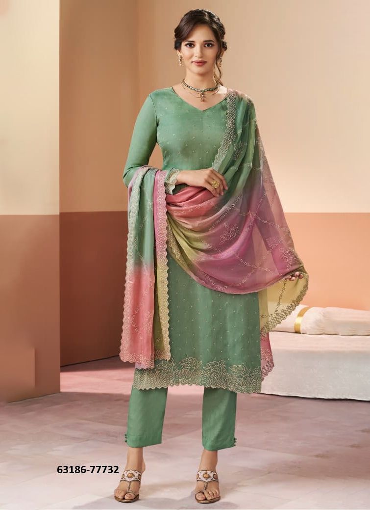RANGGATT - Catalog # 63186 (Set of 4 Semi-Stitched / Un-Stitched Suits) by Vinay Fashion LLP