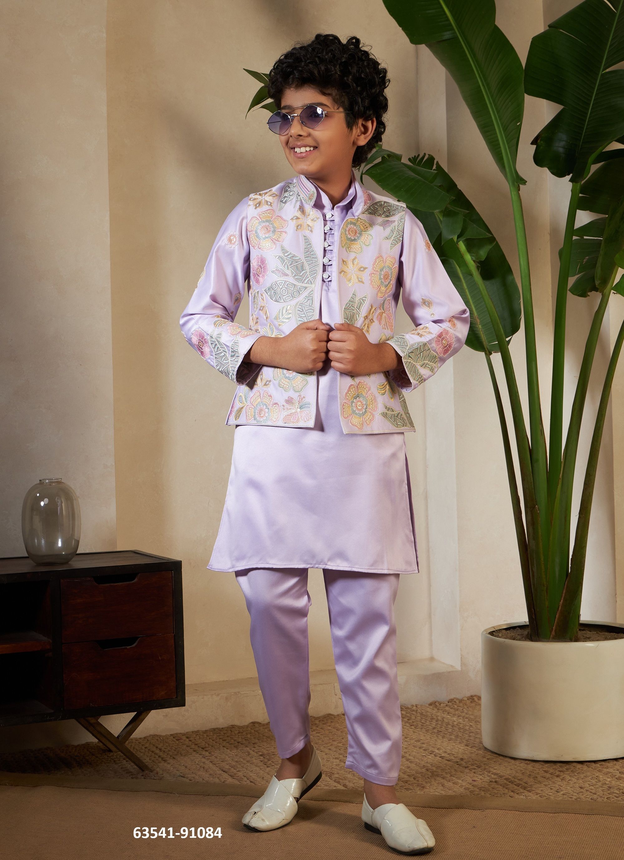 LITTLE CARNIVAL - Catalog # 63541 (Set of 4 Men's Ethnic Wear) by Tentmen Clothing LITTLE CARNIVAL - Catalog # 63541 (Set of 4 Men's Ethnic Wear) by Tentmen Clothing