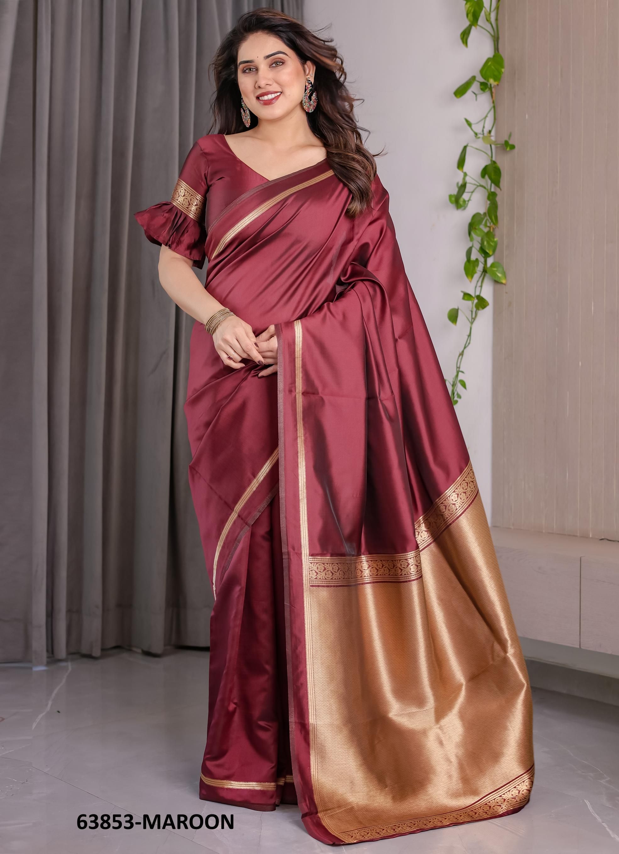 BANARASI JACQUARD 4 - Catalog # 63853 (Set of 6 Sarees) by Semad Styles BANARASI JACQUARD 4 - Catalog # 63853 (Set of 6 Sarees) by Semad Styles