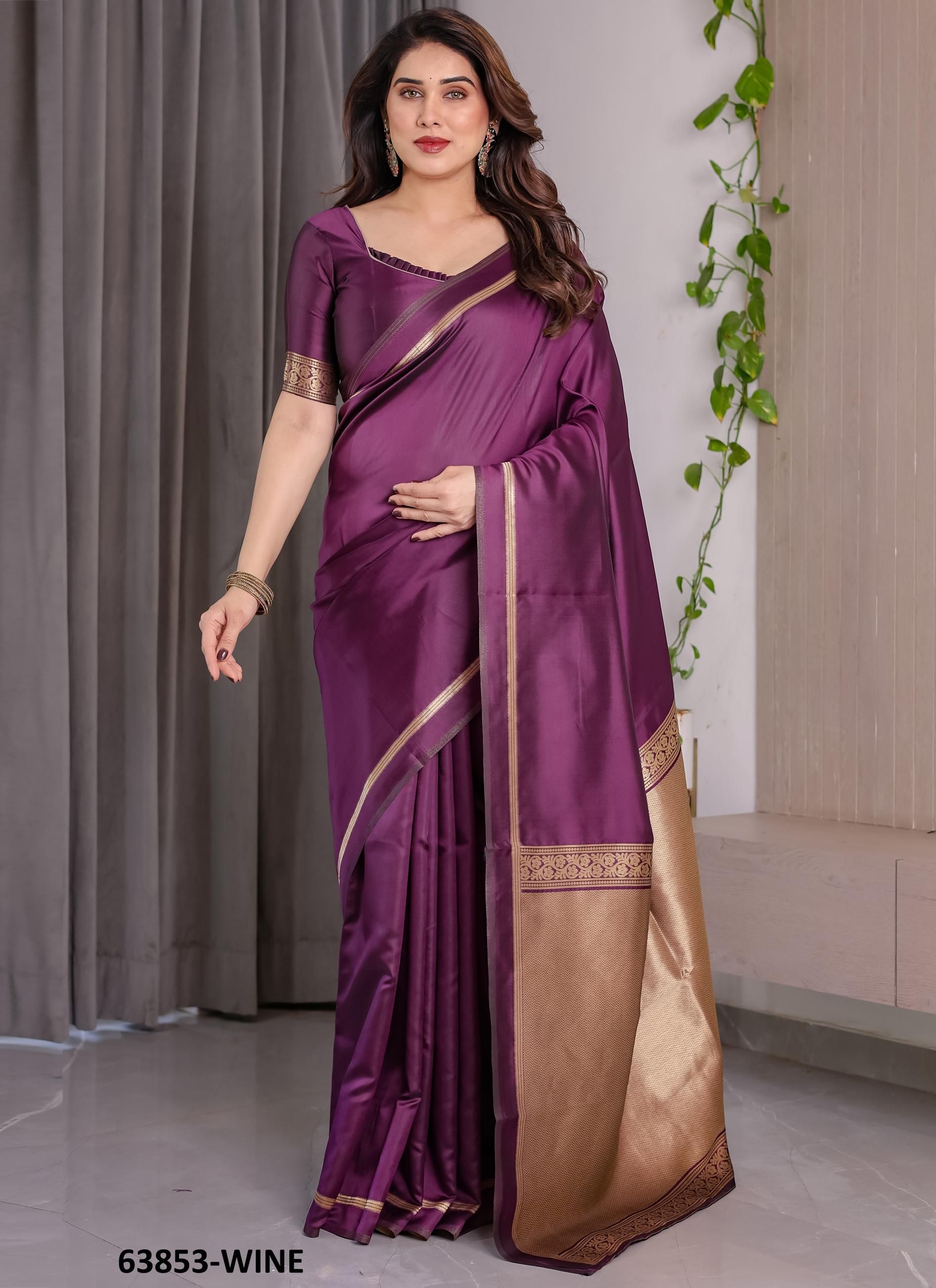 BANARASI JACQUARD 4 - Catalog # 63853 (Set of 6 Sarees) by Semad Styles BANARASI JACQUARD 4 - Catalog # 63853 (Set of 6 Sarees) by Semad Styles