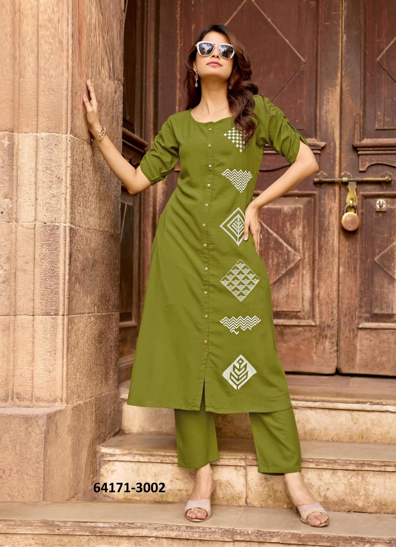 BAAWRI - Catalog # 64171 (Set of 6 Tops With Bottoms)