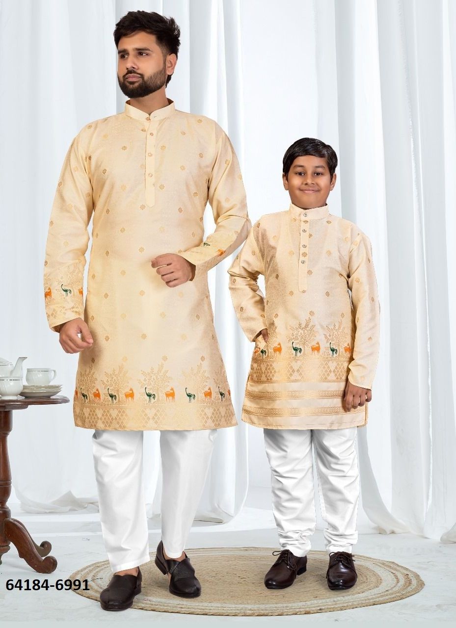 RAJWADA - Catalog # 64184 (Set of 2 Father-Son Combo) RAJWADA - Catalog # 64184 (Set of 2 Father-Son Combo)