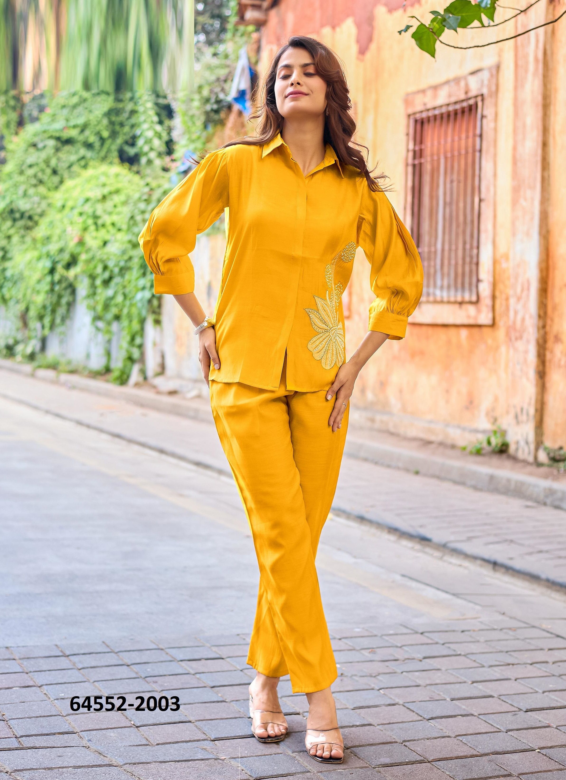 HIGH LOOK - Catalog # 64552 (Set of 6 Tops With Bottoms)