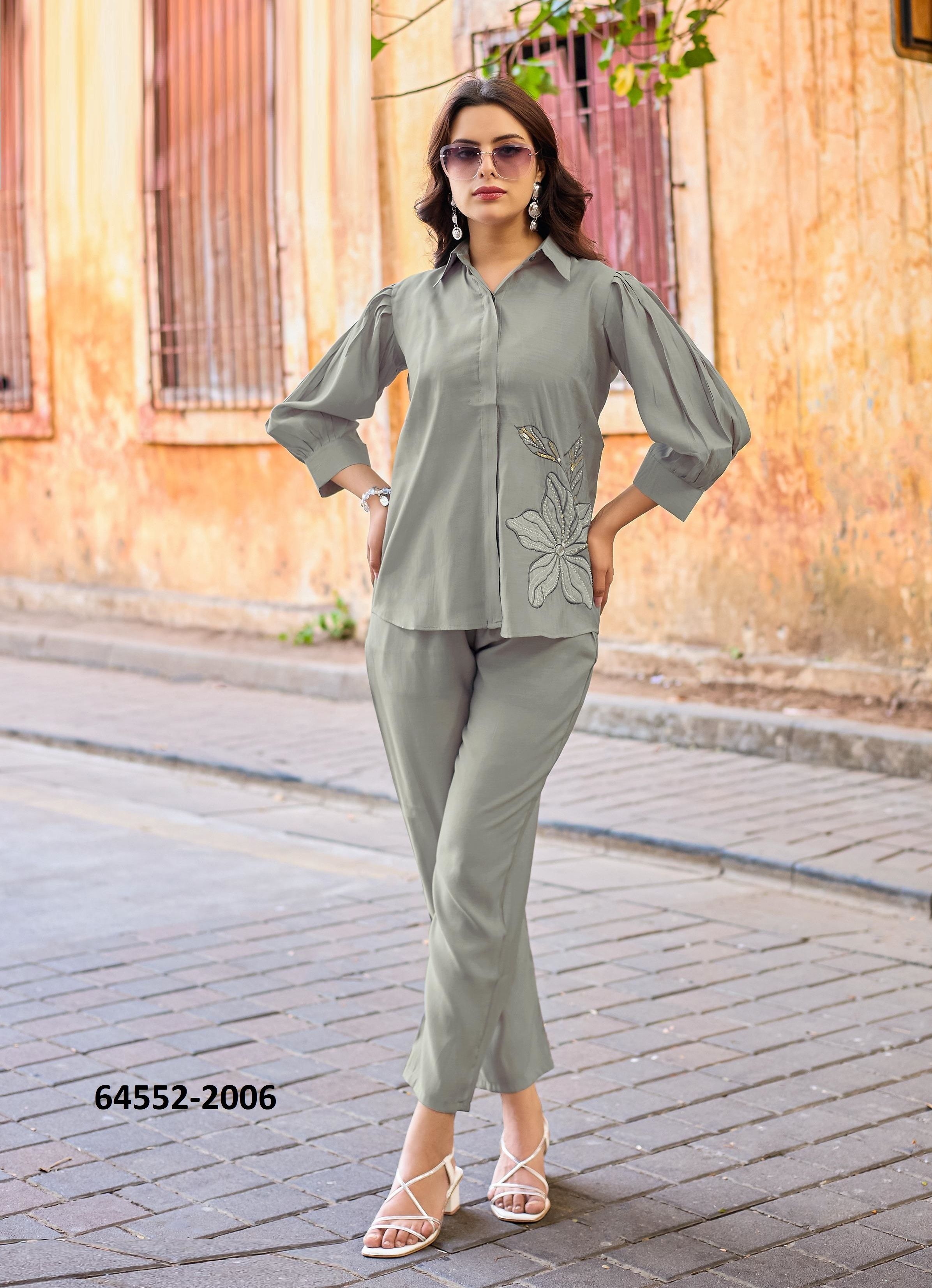 HIGH LOOK - Catalog # 64552 (Set of 6 Tops With Bottoms)