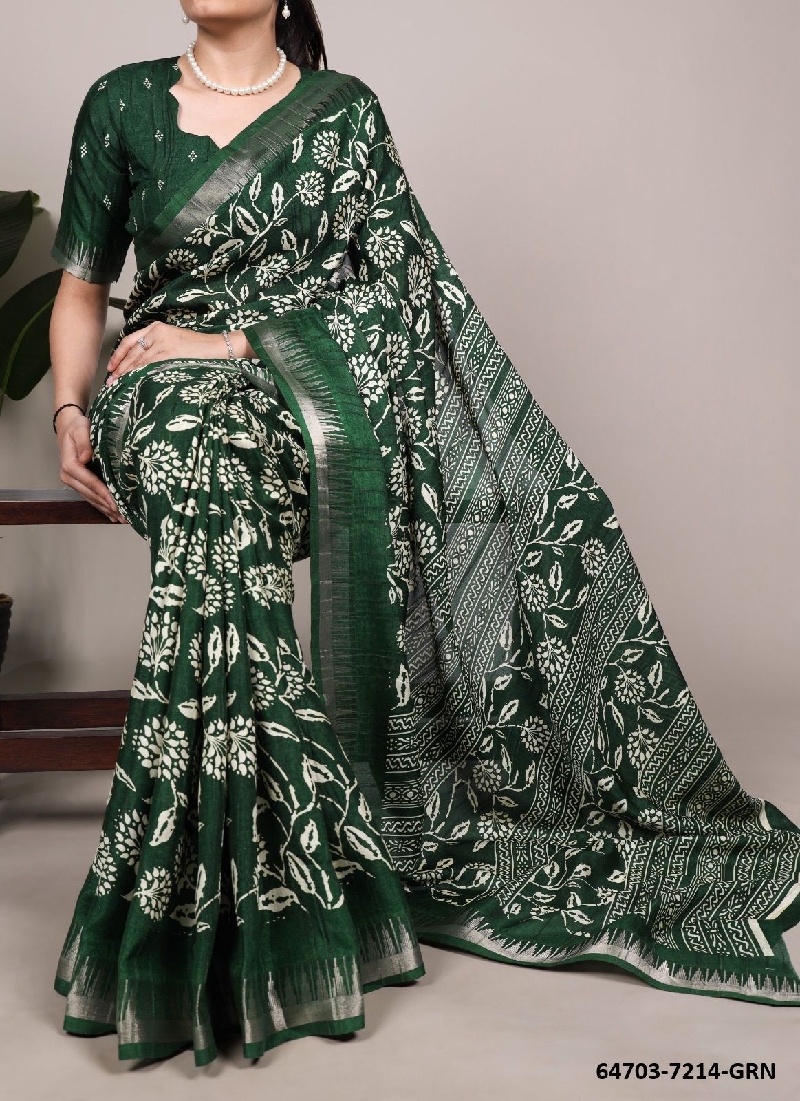 SERIES 7214 - Catalog # 64703 (Set of 6 Sarees) SERIES 7214 - Catalog # 64703 (Set of 6 Sarees)