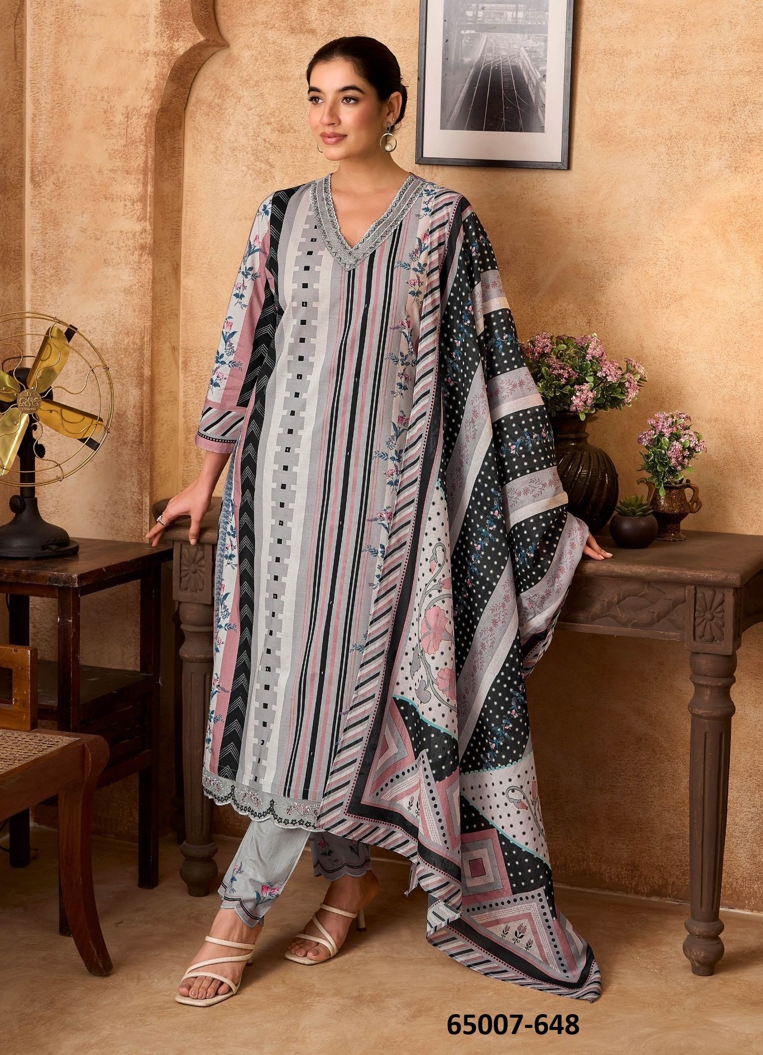 FLOW TALES - Catalog # 65007 (Set of 6 Semi-Stitched / Un-Stitched Suits)