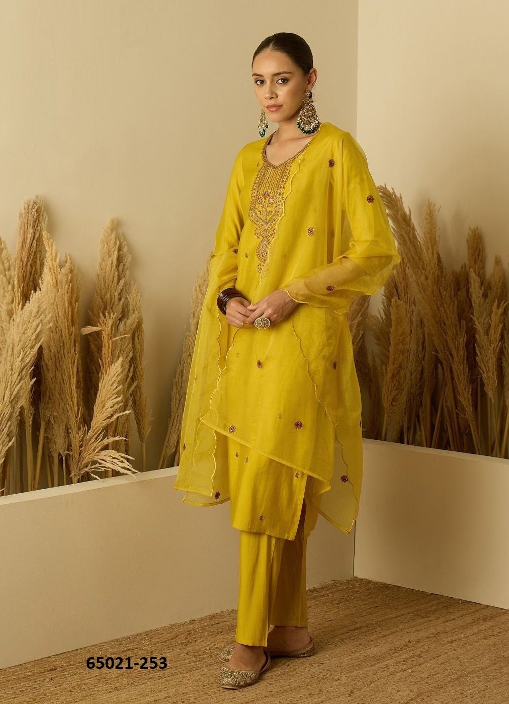 SERIES 220 - Catalog # 65021 (Set of 17 Readymade Salwar Suits) SERIES 220 - Catalog # 65021 (Set of 17 Readymade Salwar Suits)