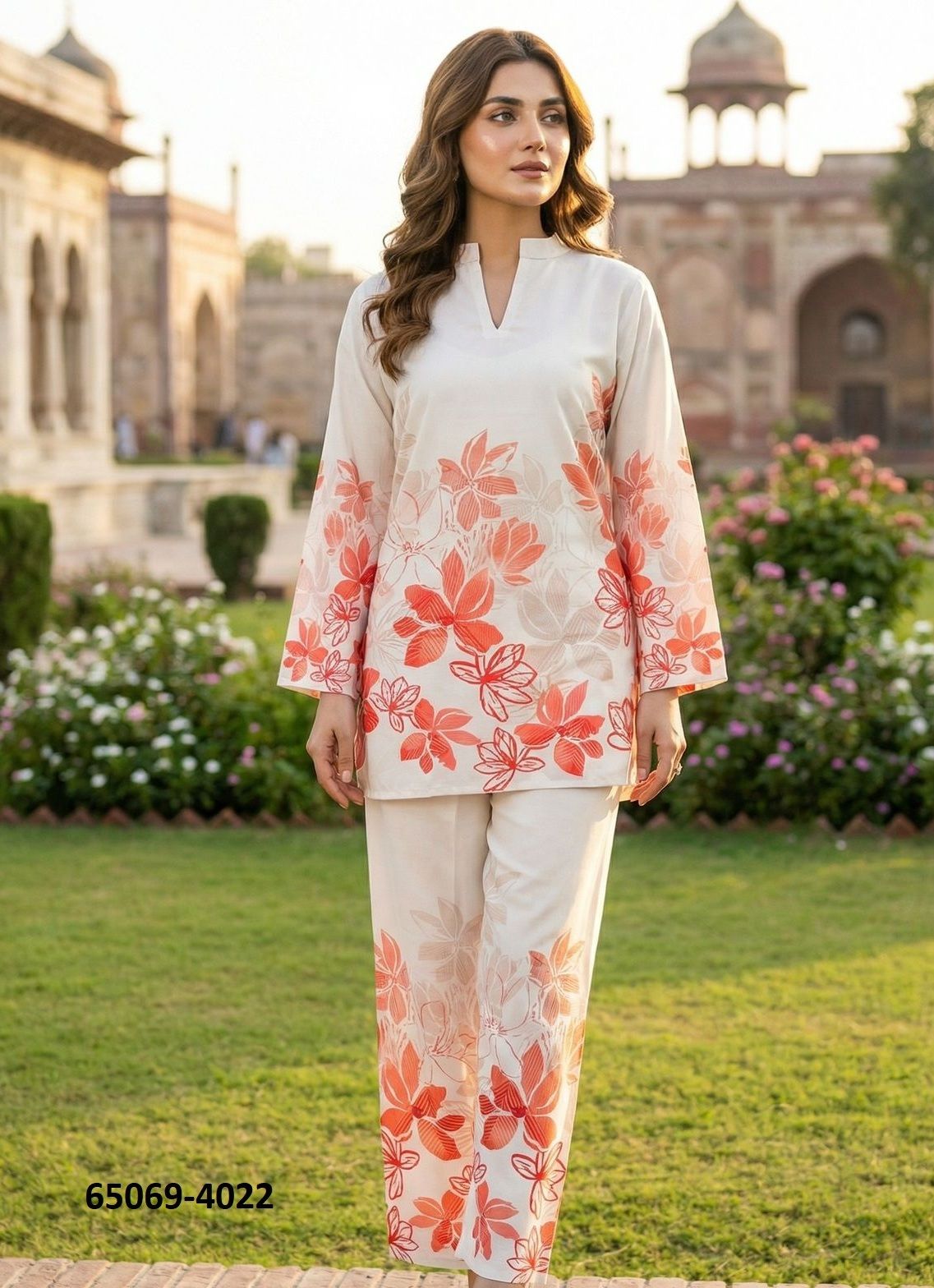 VELORA VOGUE - Catalog # 65069 (Set of 8 Tops With Bottoms) VELORA VOGUE - Catalog # 65069 (Set of 8 Tops With Bottoms)