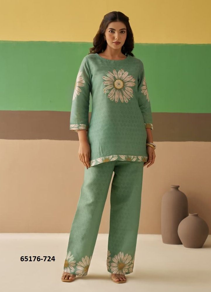 SERIES 721 CO-ORD SETS - Catalog # 65176 (Set of 5 SIZE-SETS [Tops With Bottoms])