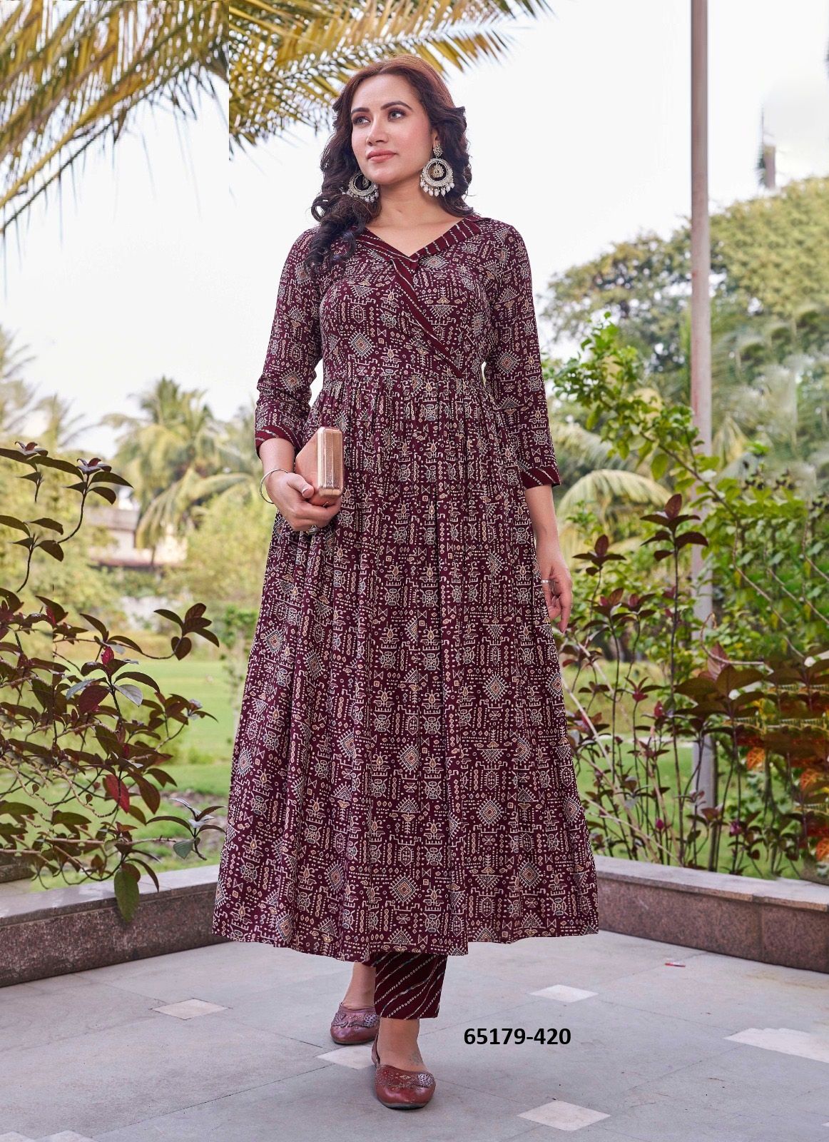 LAKSHMIPUSP - Catalog # 65179 (Set of 4 Tops With Bottoms) LAKSHMIPUSP - Catalog # 65179 (Set of 4 Tops With Bottoms)