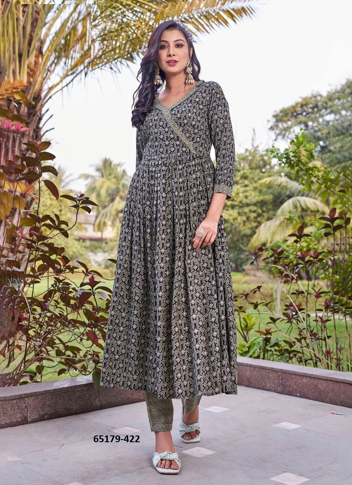 LAKSHMIPUSP - Catalog # 65179 (Set of 4 Tops With Bottoms) LAKSHMIPUSP - Catalog # 65179 (Set of 4 Tops With Bottoms)