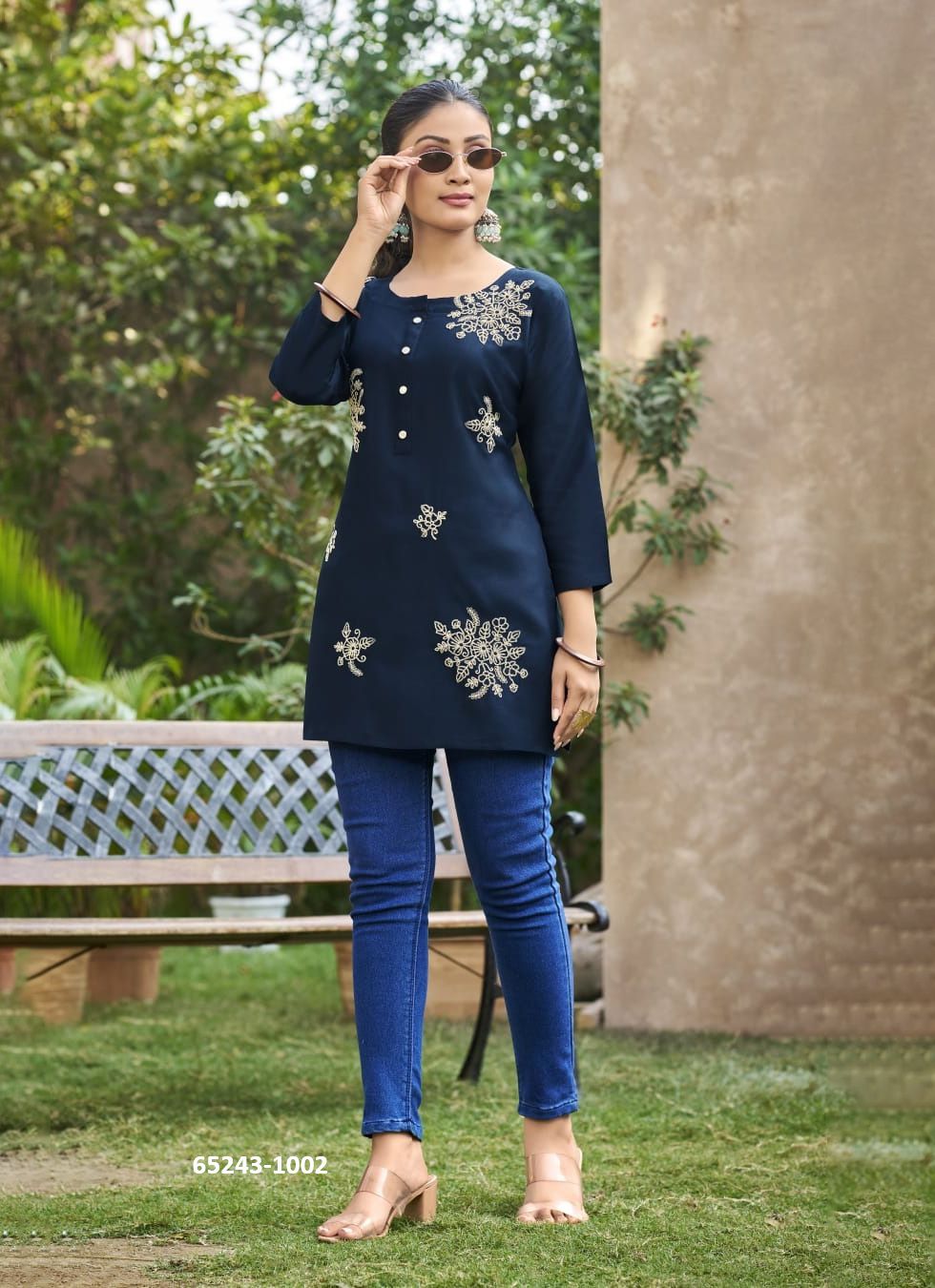 ROSE - Catalog # 65243 (Set of 6 Readymade Women's Kurtis / Tops) ROSE - Catalog # 65243 (Set of 6 Readymade Women's Kurtis / Tops)