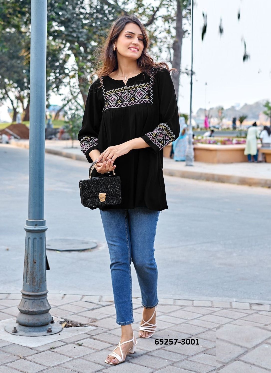 EMLEE - Catalog # 65257 (Set of 6 Readymade Women's Kurtis / Tops) EMLEE - Catalog # 65257 (Set of 6 Readymade Women's Kurtis / Tops)