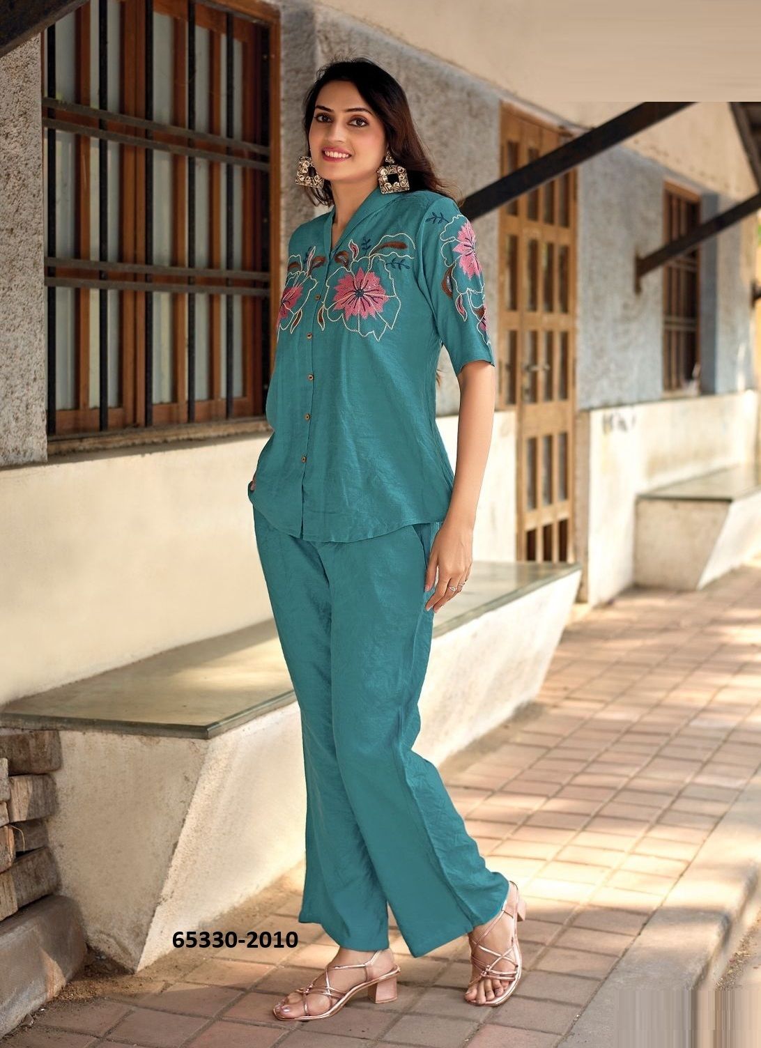 DAIZY 2 - Catalog # 65330 (Set of 6 Tops With Bottoms)