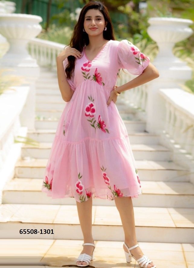 LUCAYA 13 - Catalog # 65508 (Set of 6 Readymade Women's Kurtis / Tops) LUCAYA 13 - Catalog # 65508 (Set of 6 Readymade Women's Kurtis / Tops)