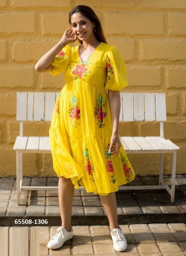 LUCAYA 13 - Catalog # 65508 (Set of 6 Readymade Women's Kurtis / Tops) LUCAYA 13 - Catalog # 65508 (Set of 6 Readymade Women's Kurtis / Tops)