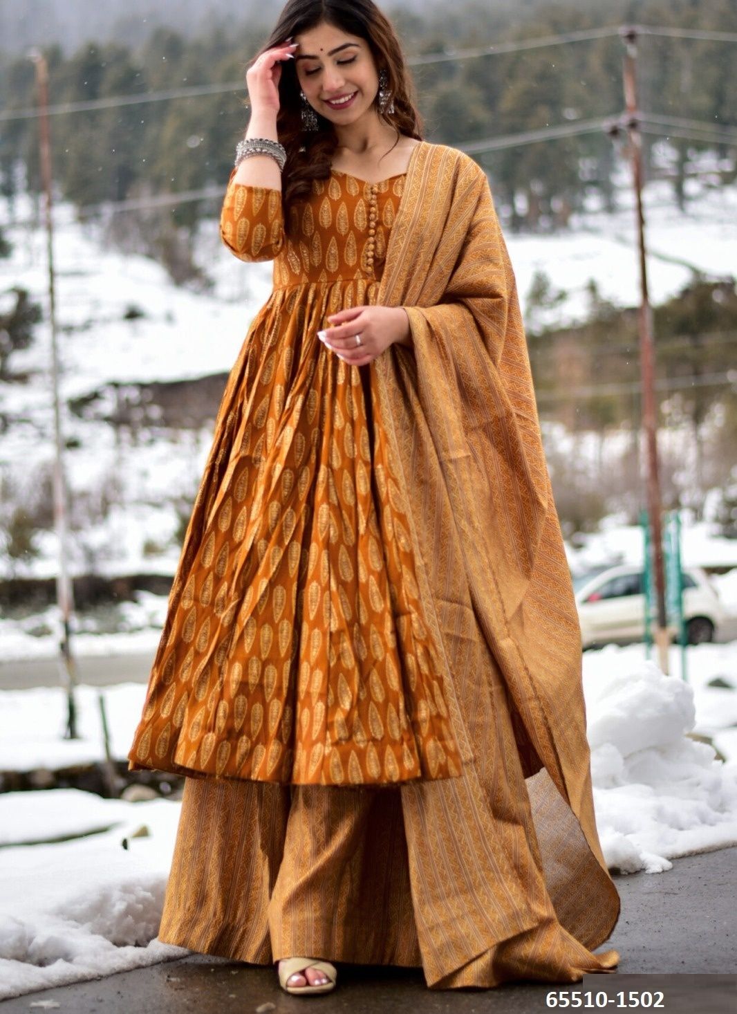 LUCAYA 15 - Catalog # 65510 (Set of 5 Readymade Salwar Suits)