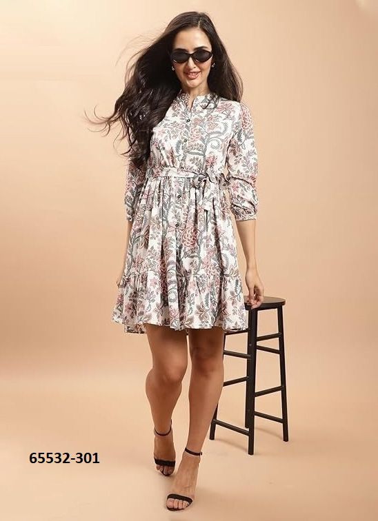 MAXI SERIES 301 - Catalog # 65532 (Set of 6 Readymade Women's Kurtis / Tops) MAXI SERIES 301 - Catalog # 65532 (Set of 6 Readymade Women's Kurtis / Tops)