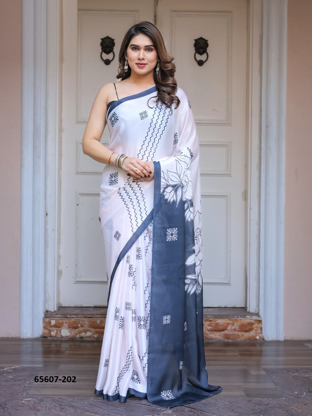 SERIES 151 - Catalog # 65607 (Set of 52 Sarees) SERIES 151 - Catalog # 65607 (Set of 52 Sarees)